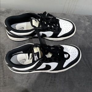 Nike Classic Black and White Low-Tops